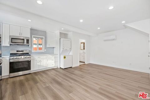 Tiny photo for 3924 Michael Avenue, Los Angeles, CA 90066 (MLS # 26634653)