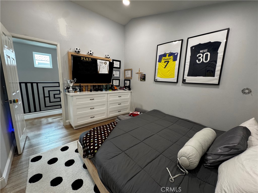 Los Paseos (LOPA) - Residential Lease