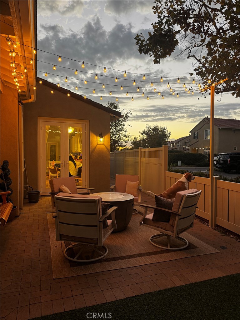 Los Paseos (LOPA) - Residential Lease