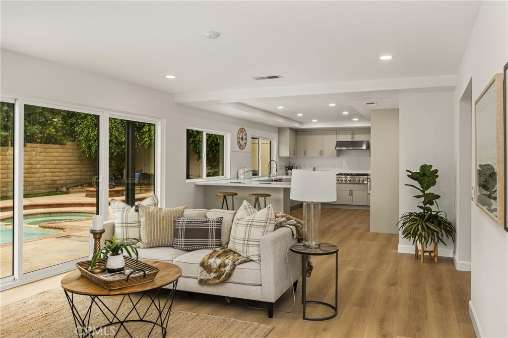 Eagle Hills (EAGH) - Residential