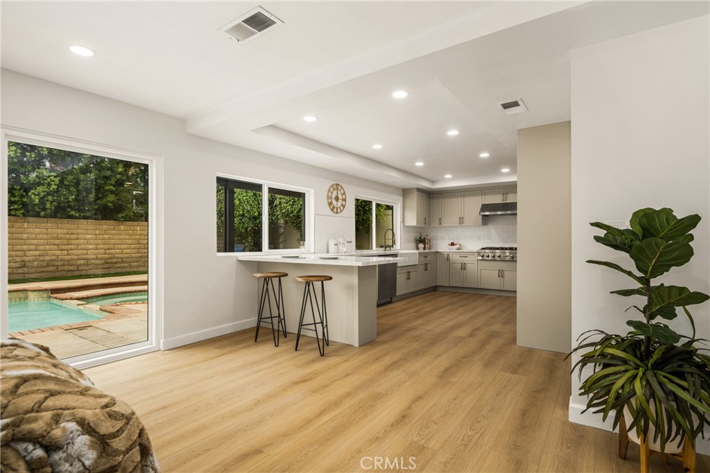 Eagle Hills (EAGH) - Residential