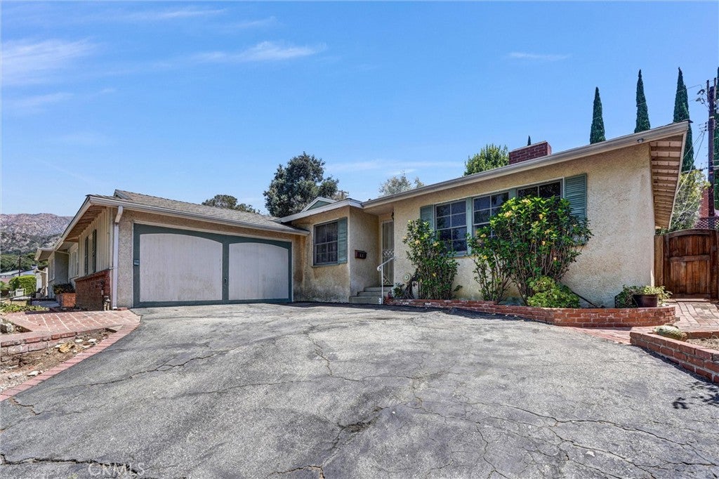 9818 Creemore Drive