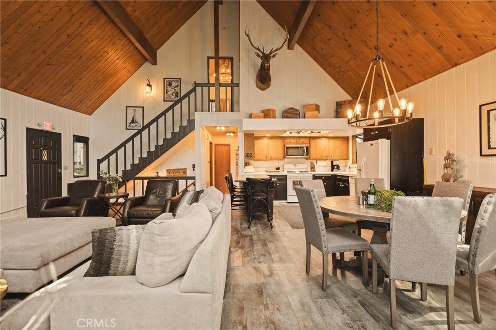 27332 Pinewood