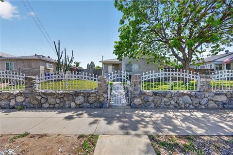 Photo of 822 Post St, Redlands, CA 92374 (MLS # IG26095625)