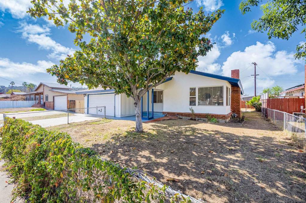 1006 Avocado Ave