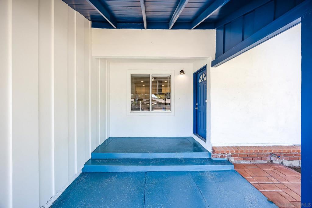 1006 Avocado Ave