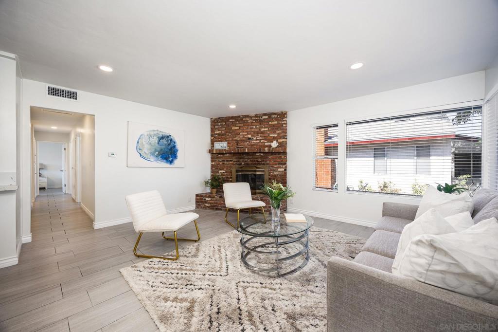 1006 Avocado Ave