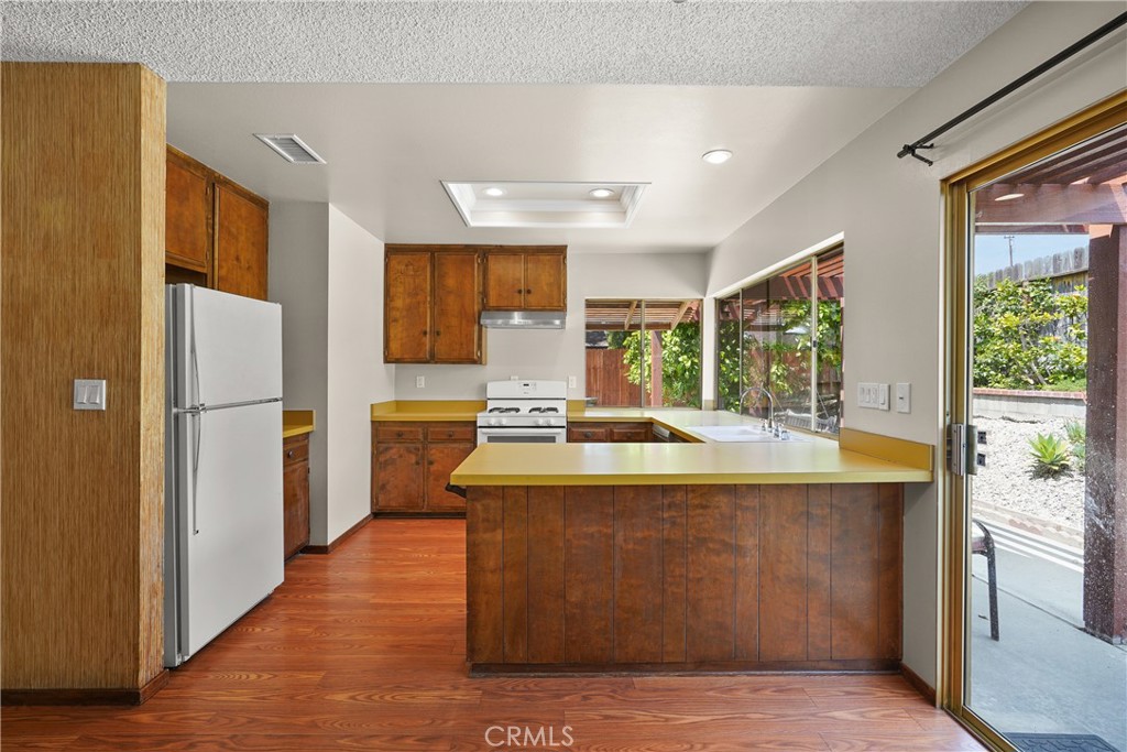1085 Tamarack Avenue