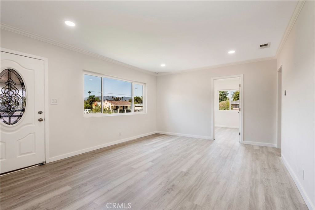 1087 253rd Street