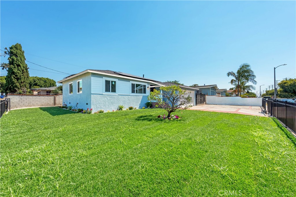 1087 253rd Street