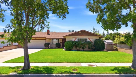 1359 West Granada Court, Ontario, CA 91762 - MLS#: IV26193662