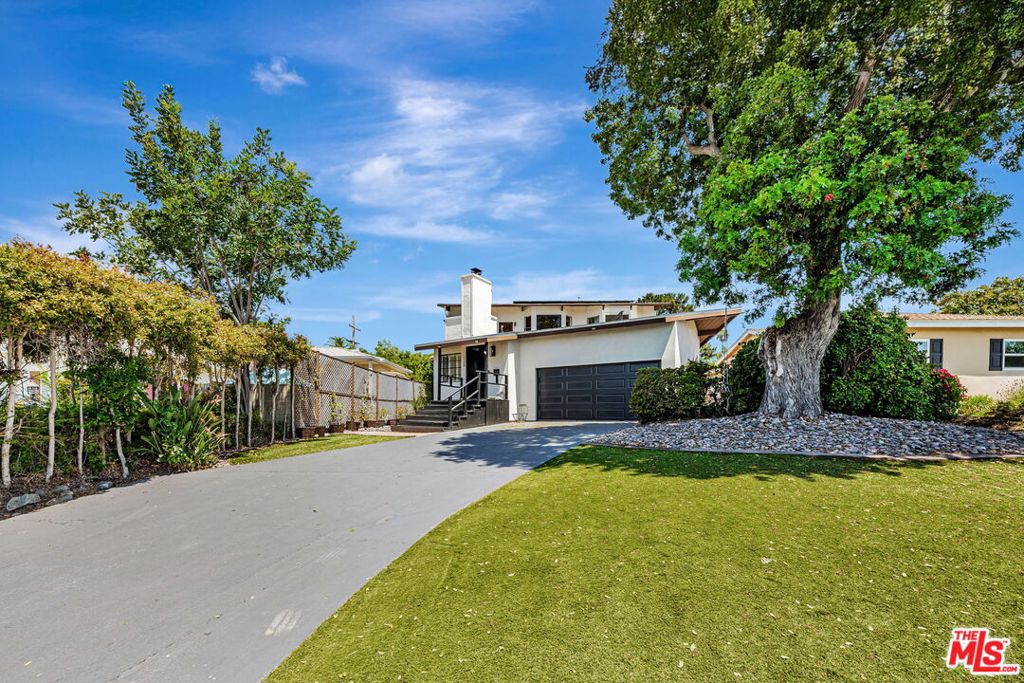 1148 Turquoise Street