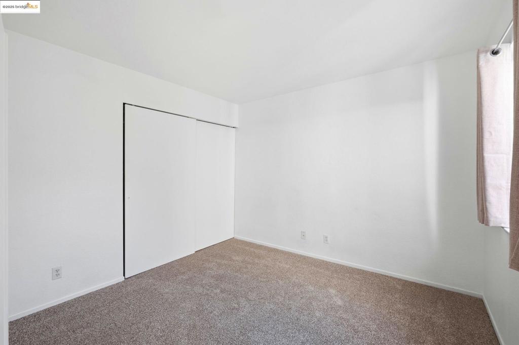 OAKLEY - Residential