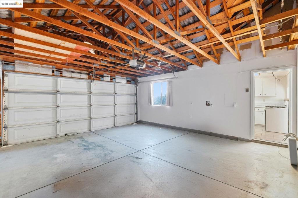 OAKLEY - Residential