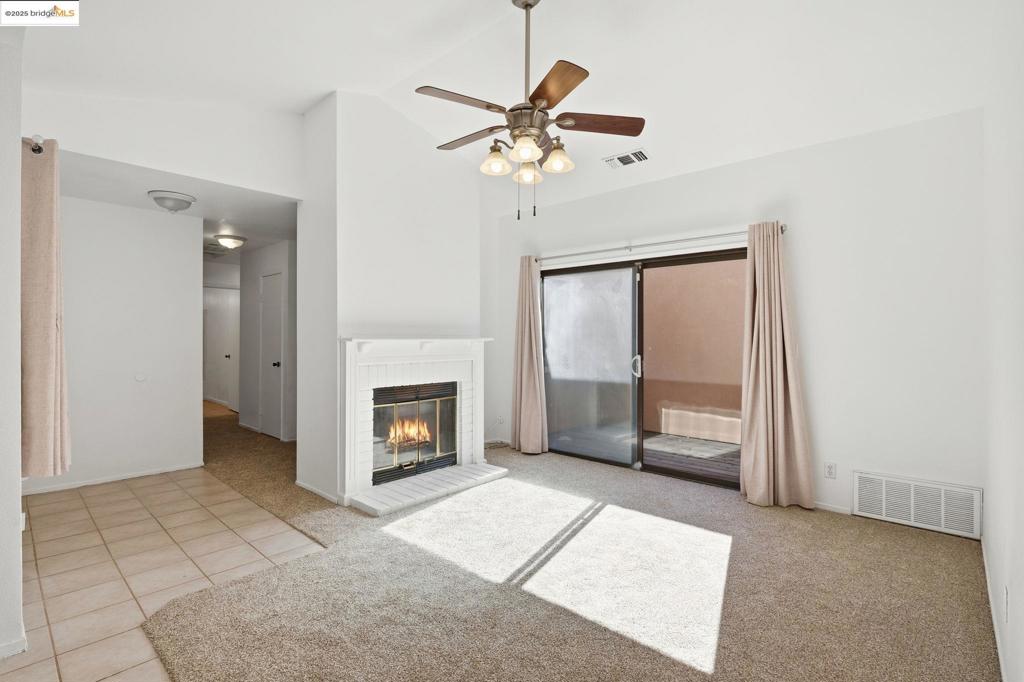 OAKLEY - Residential