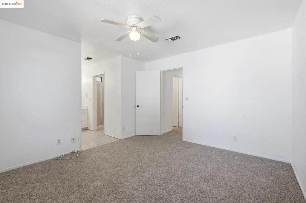 OAKLEY - Residential