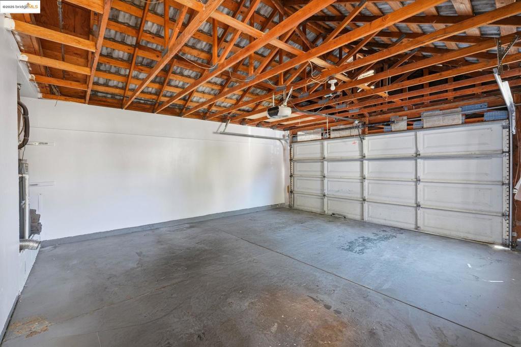 OAKLEY - Residential