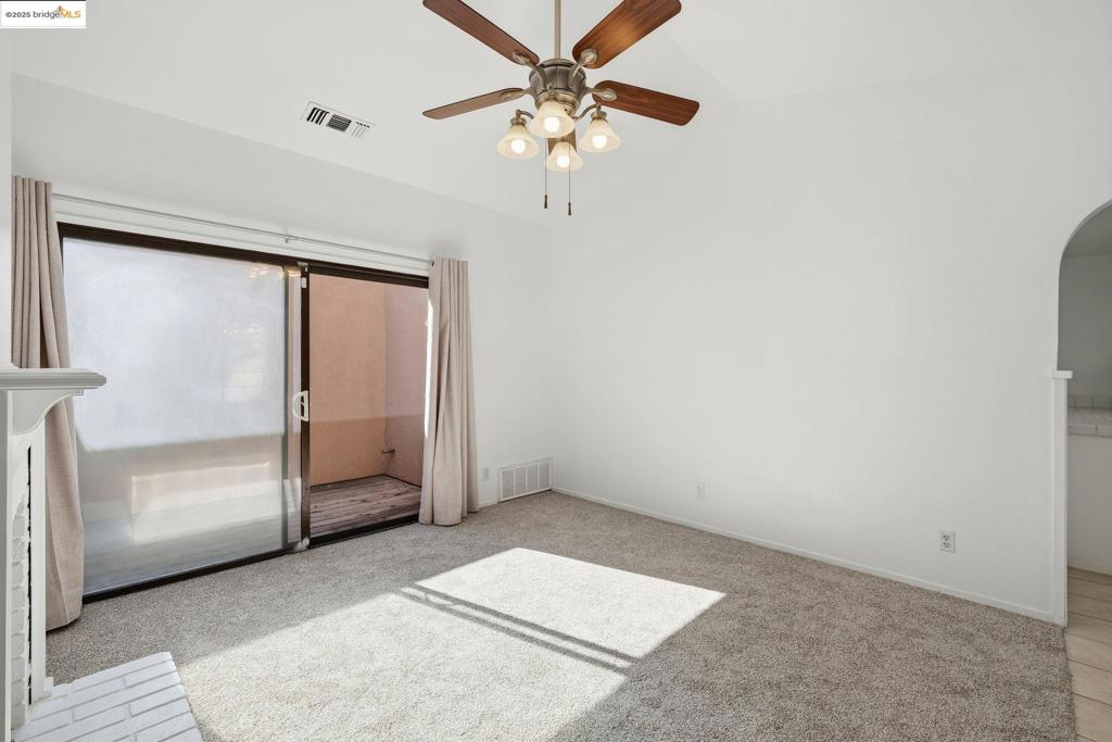 OAKLEY - Residential