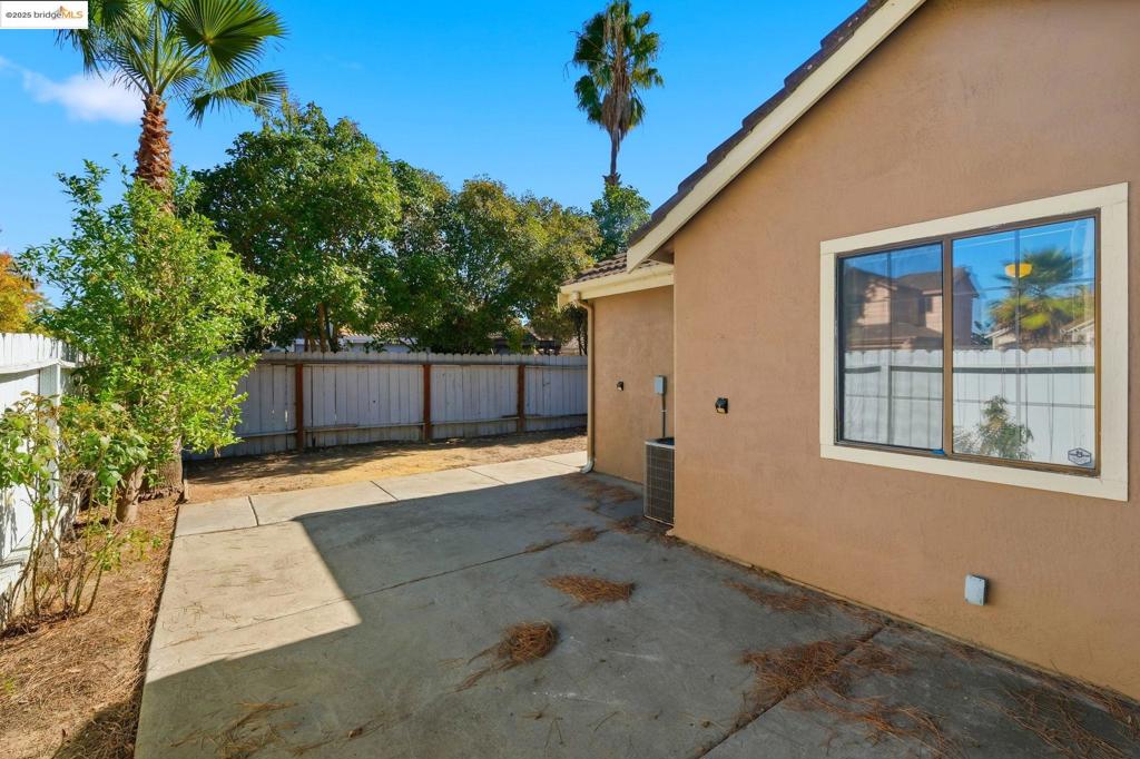 OAKLEY - Residential