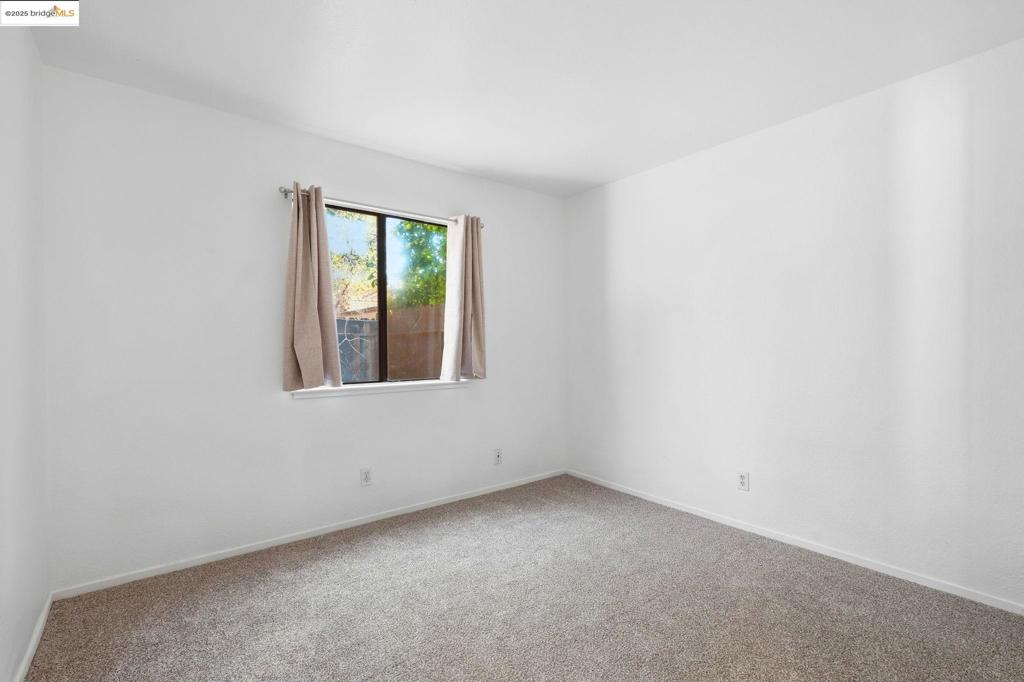 OAKLEY - Residential