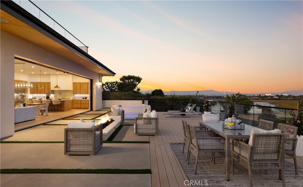 Photo of 1918 Santiago Drive, Newport Beach, CA 92660 (MLS # OC25240428)