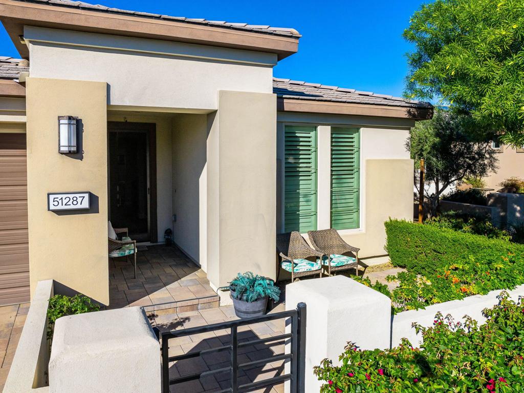 Properties 2 51287 Longmeadow Street