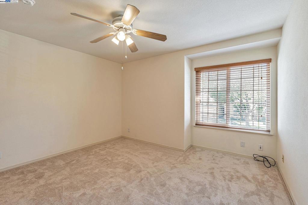 REGENCY SQUARE - Residential