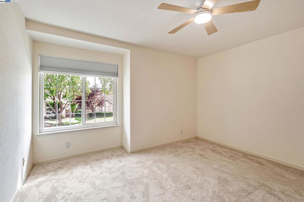 REGENCY SQUARE - Residential