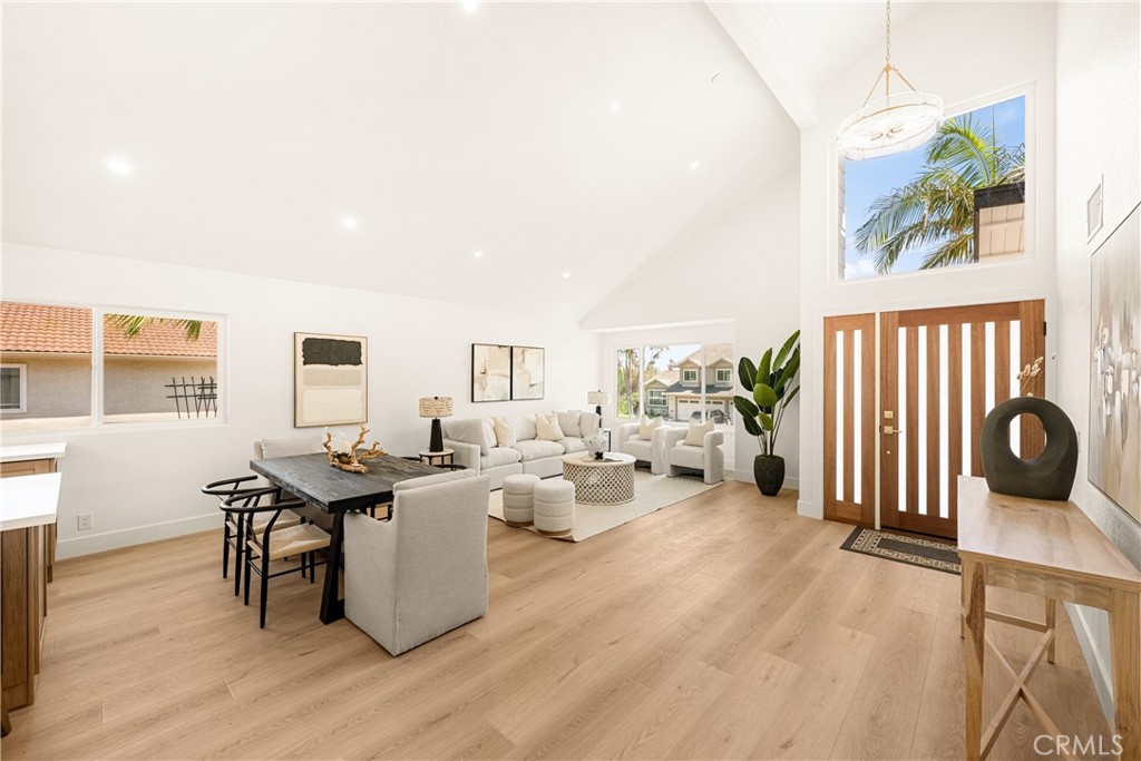 2908 Calle Frontera