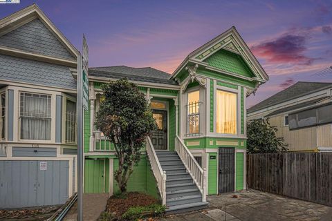 Photo of 185 7th St St, Oakland, CA 94607 (MLS # 41117845)