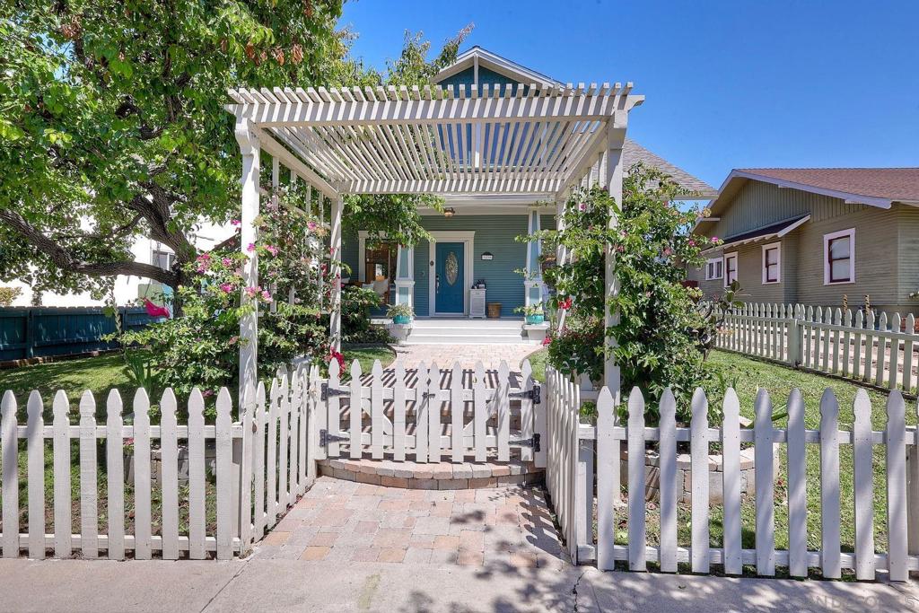3090 Hawthorn