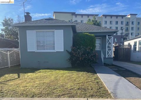 Photo of 1626 104th Ave Ave, Oakland, CA 94603 (MLS # 41132432)