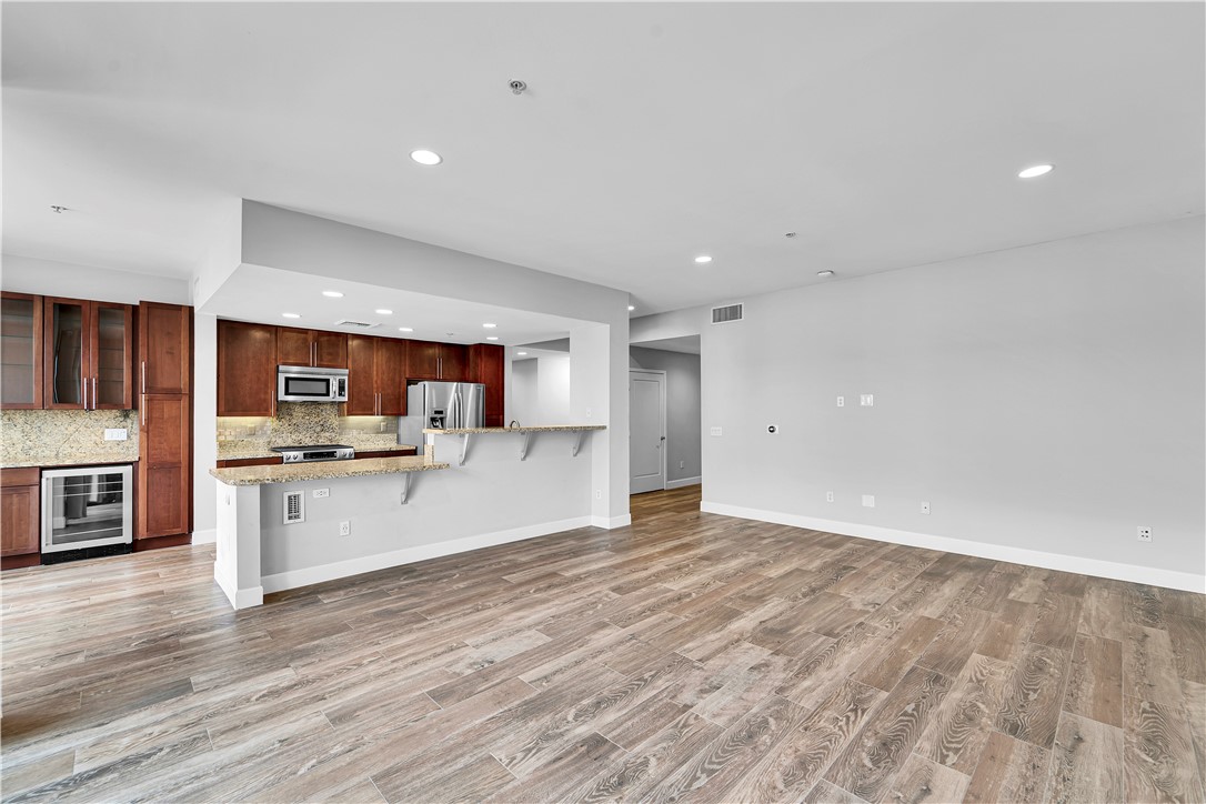 300 E 4th Street 204