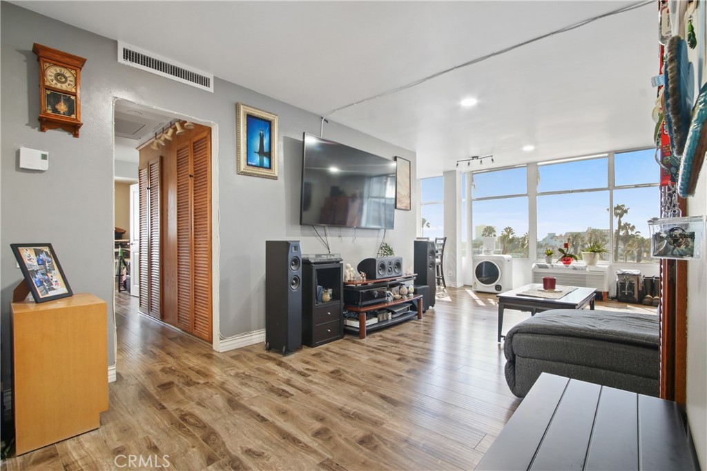 100 Atlantic Avenue 609