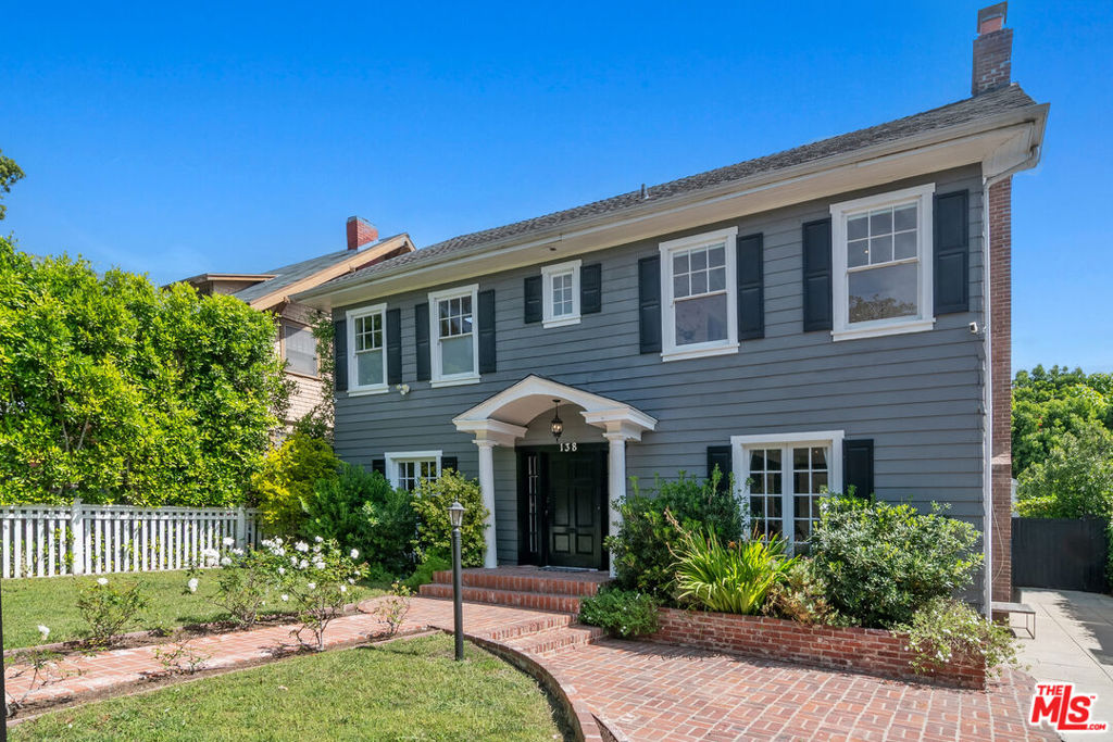 138 N Wilton Place