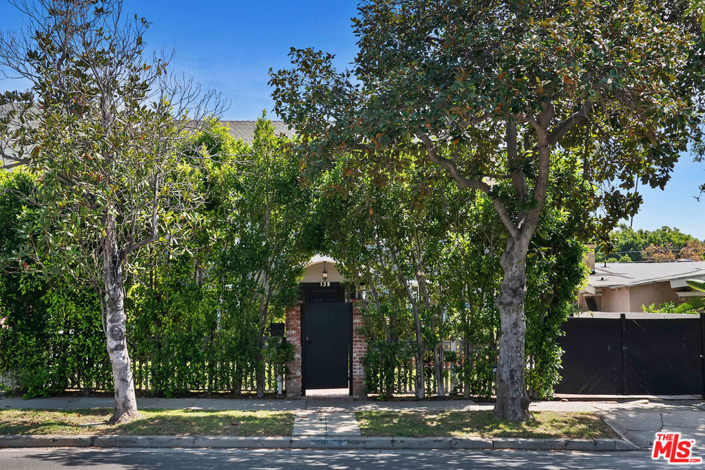 138 N Wilton Place