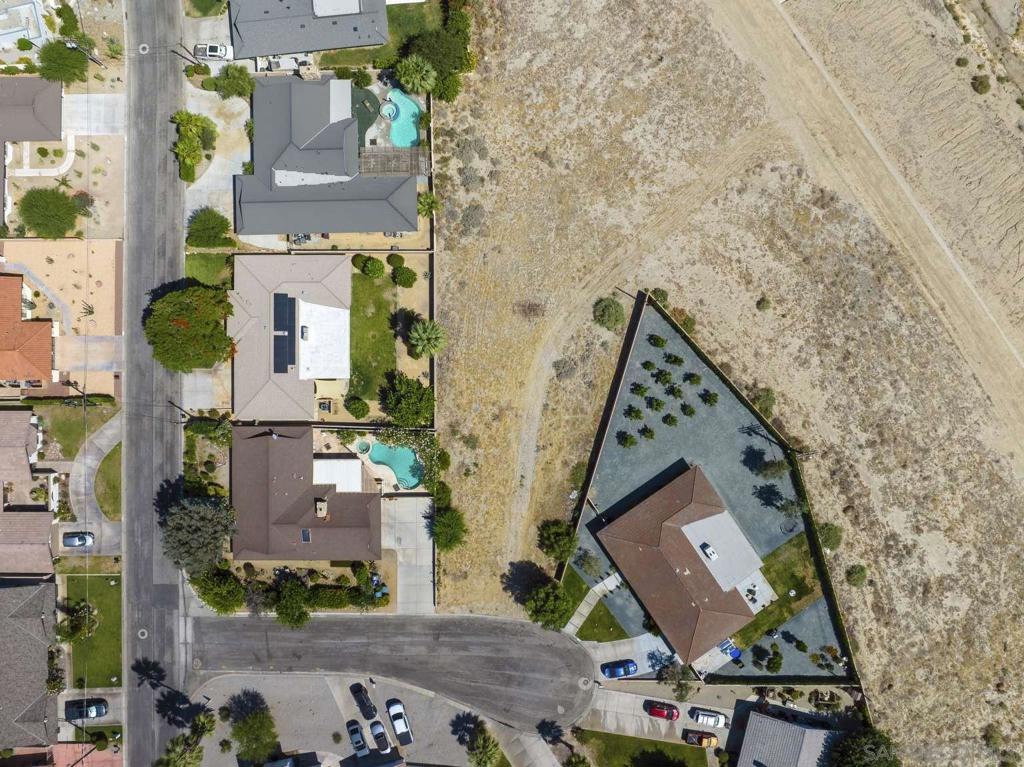 0 Hummingbird LN