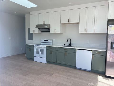 Photo of 1642 W 215th St, Torrance, CA 90501 (MLS # WS26089638)