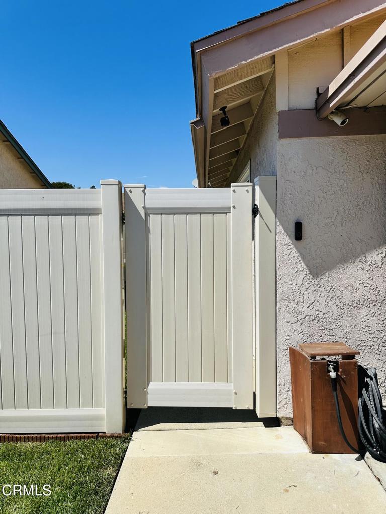 127 Tree Fern Court