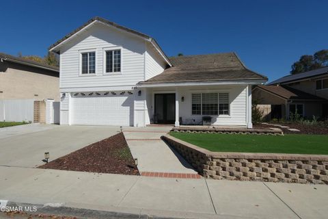 Photo of 880 Cayo Grande Court, Newbury Park, CA 91320 (MLS # 225005630)