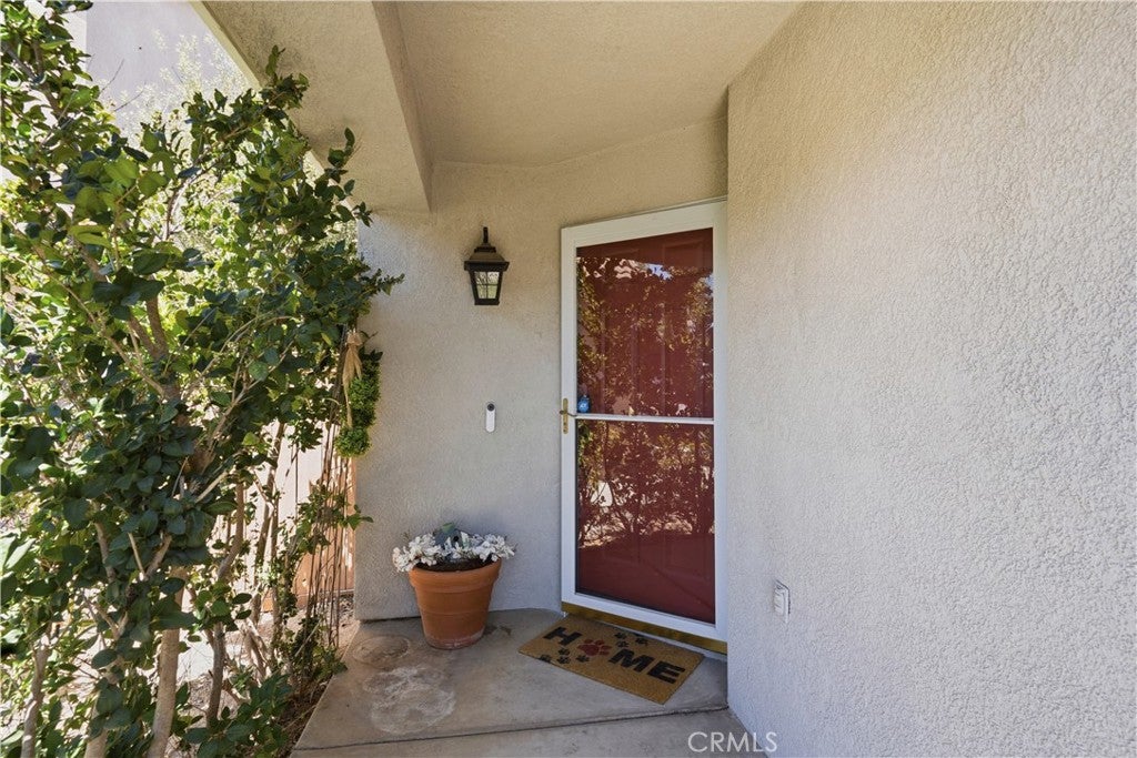 44607 Crestwood Circle