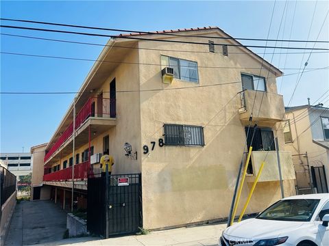 Photo of 980 Yale, Los Angeles, CA 90012 (MLS # DW25250705)