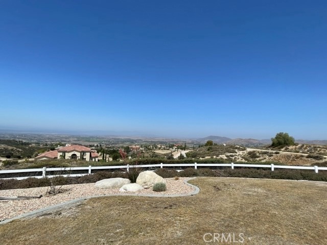 38975 Loftus Lane