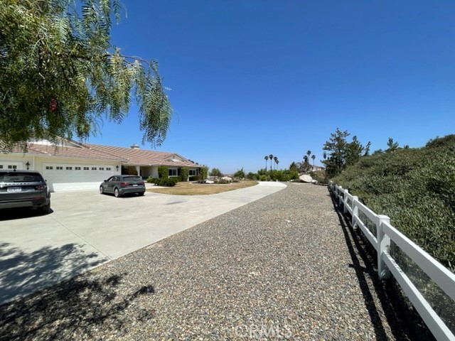 38975 Loftus Lane