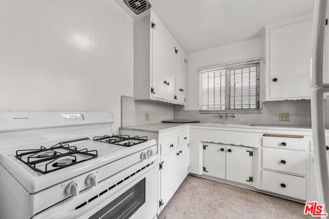 Tiny photo for 8536 Saturn Street, Los Angeles, CA 90035 (MLS # 25607103)