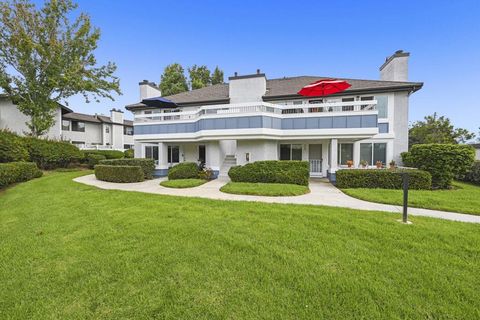 870 Ginger Avenue Carlsbad CA 92011