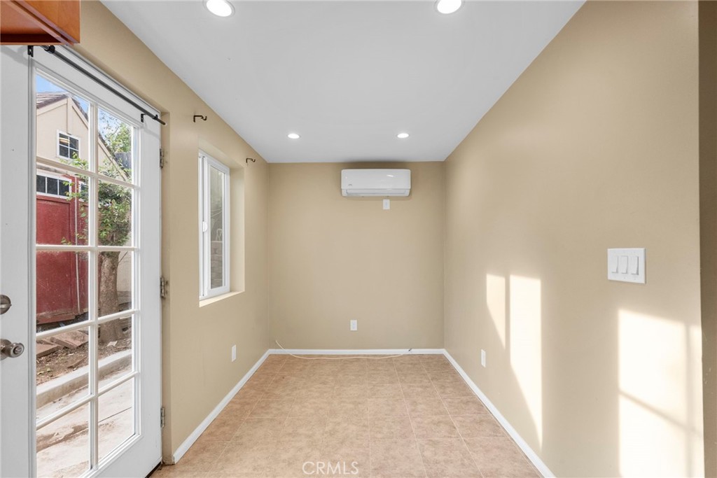 13191 13189 Herron Street