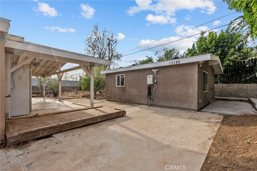 13191 13189 Herron Street