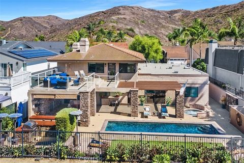 Photo of 33471 Calle Miramar, San Juan Capistrano, CA 92675 (MLS # OC25248002) Photo of 33471 Calle Miramar, San Juan Capistrano, CA 92675 (MLS # OC25248002)