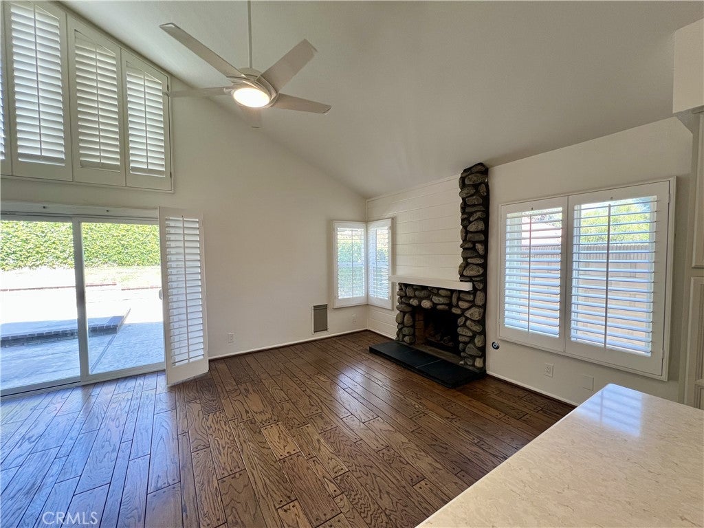 6 Descanso, Irvine CA 92620 - Photo 6